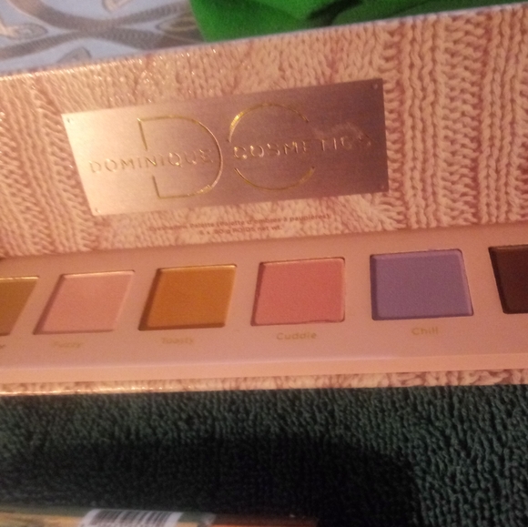 Brand New Make up lot. 15 pieces of new make up - Picture 2 of 12